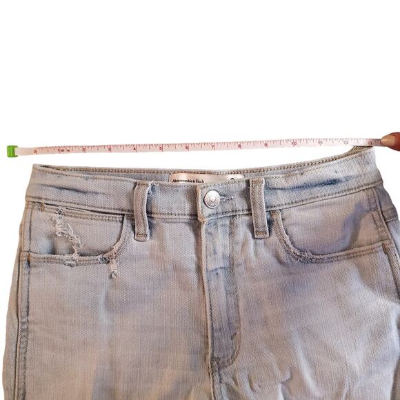 Abercrombie & Fitch High Rise Denim Shorts Light Wash Women's Size 2 Cut Offs - Picture 11 of 15